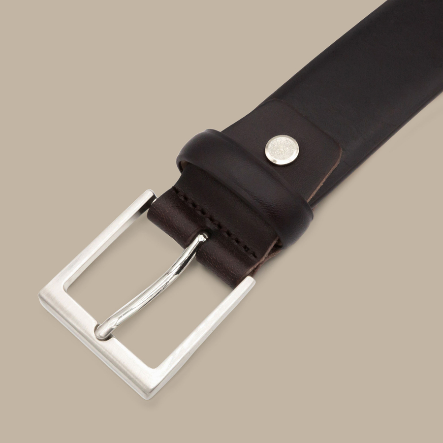 Black Leather Belt — garment photograph