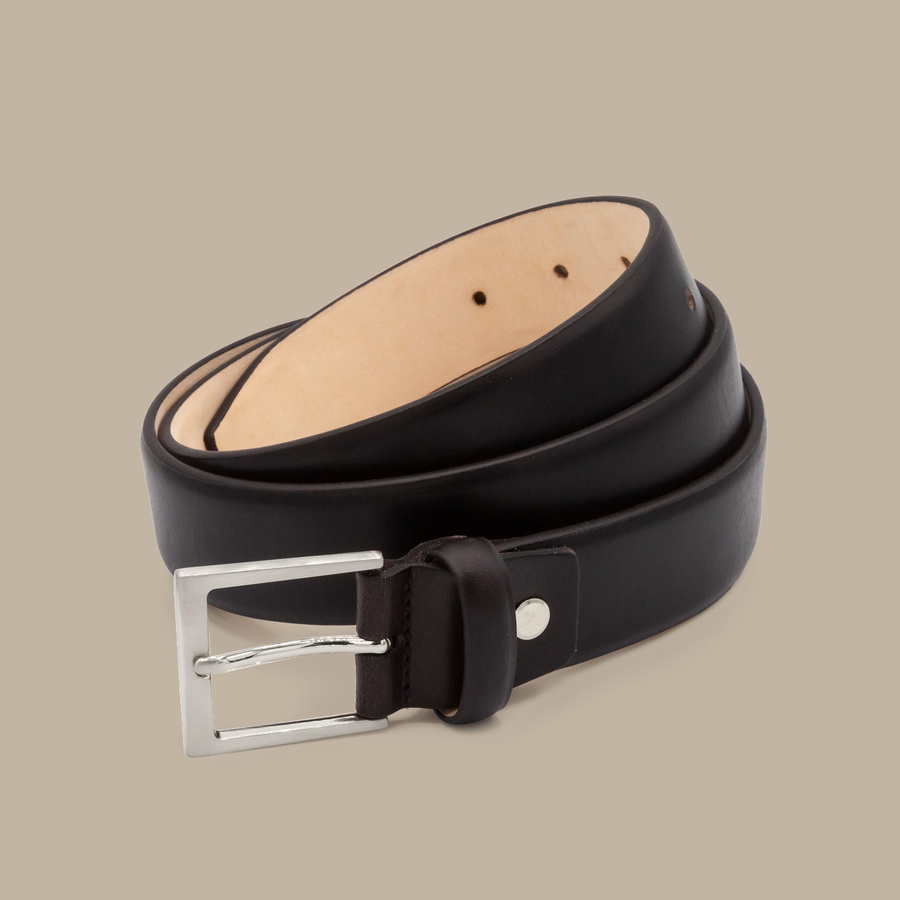 Black Leather Belt — garment photograph