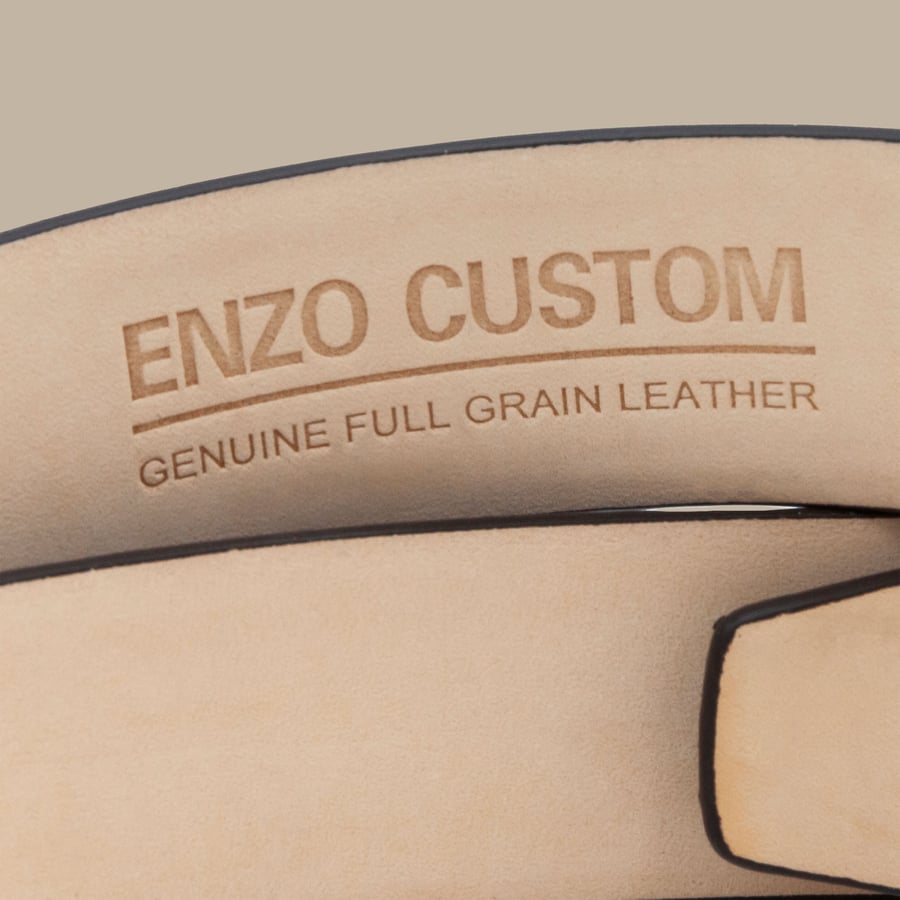 Black Leather Belt — garment photograph