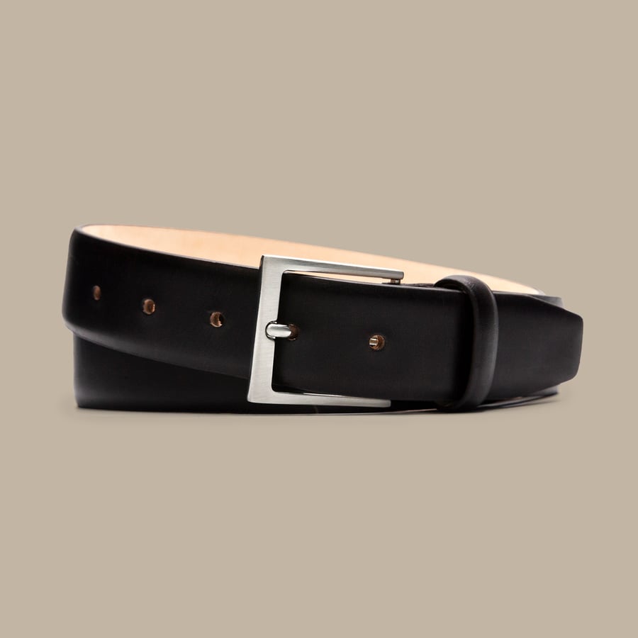 Black Leather Belt — garment photograph